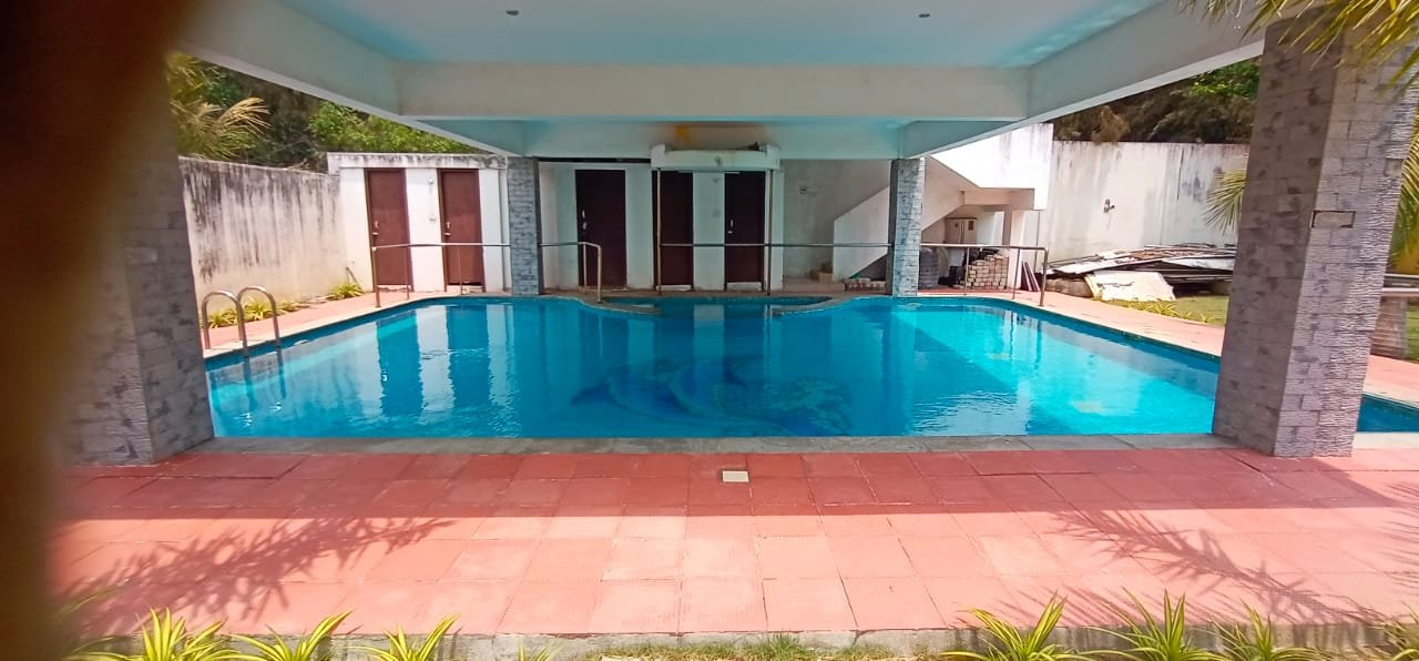 2000 sqft Excellent Gated community Villa sale in vadanemilli ECR