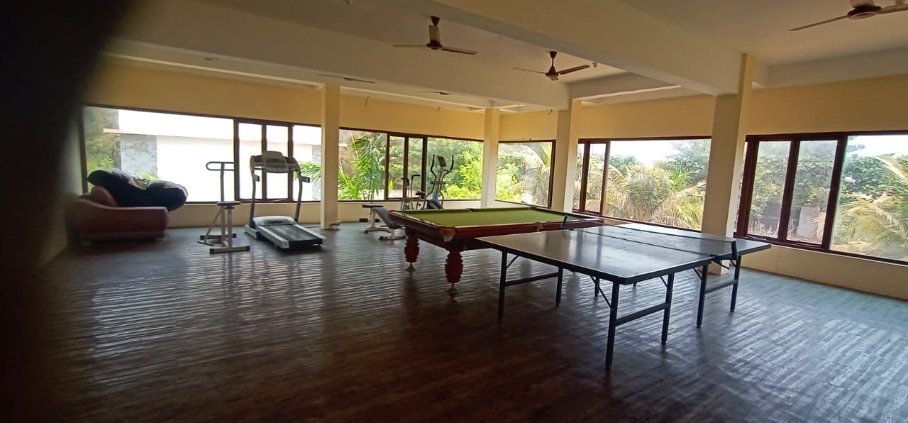 2000 sqft Excellent Gated community Villa sale in vadanemilli ECR