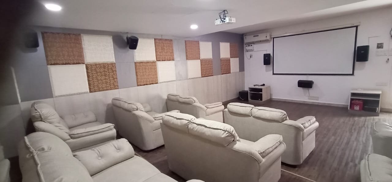 2000 sqft Excellent Gated community Villa sale in vadanemilli ECR