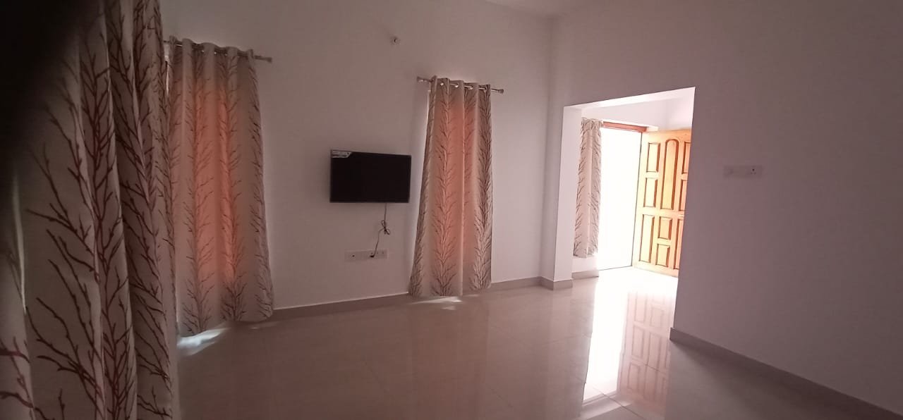 2000 sqft Excellent Gated community Villa sale in vadanemilli ECR
