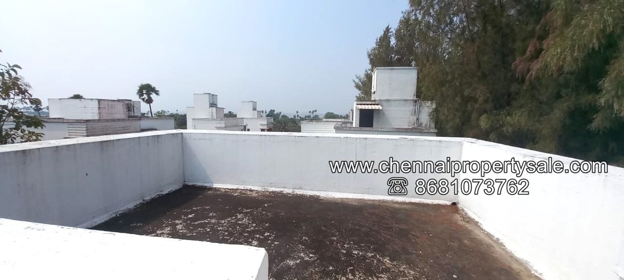 2000 sqft Excellent Gated community Villa sale in vadanemilli ECR