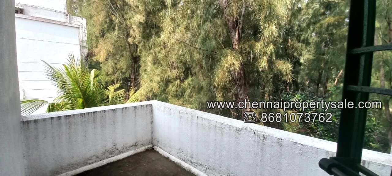 2000 sqft Excellent Gated community Villa sale in vadanemilli ECR