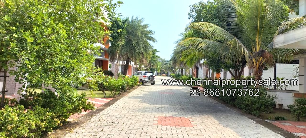 2000 sqft Excellent Gated community Villa sale in vadanemilli ECR