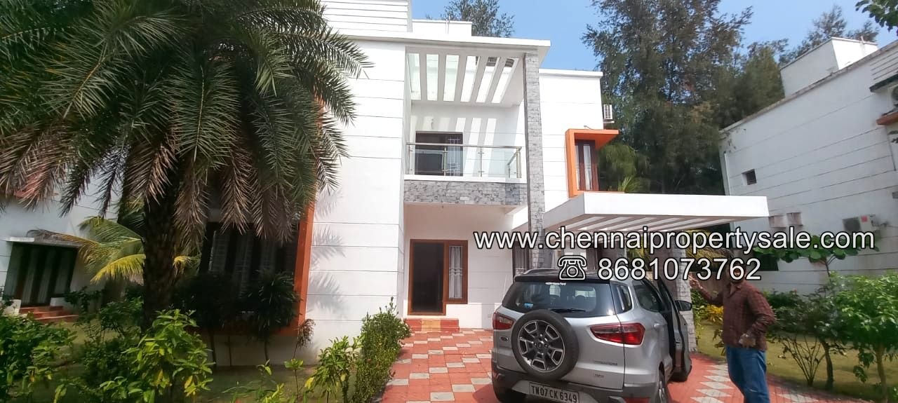 2000 sqft Excellent Gated community Villa sale in vadanemilli ECR