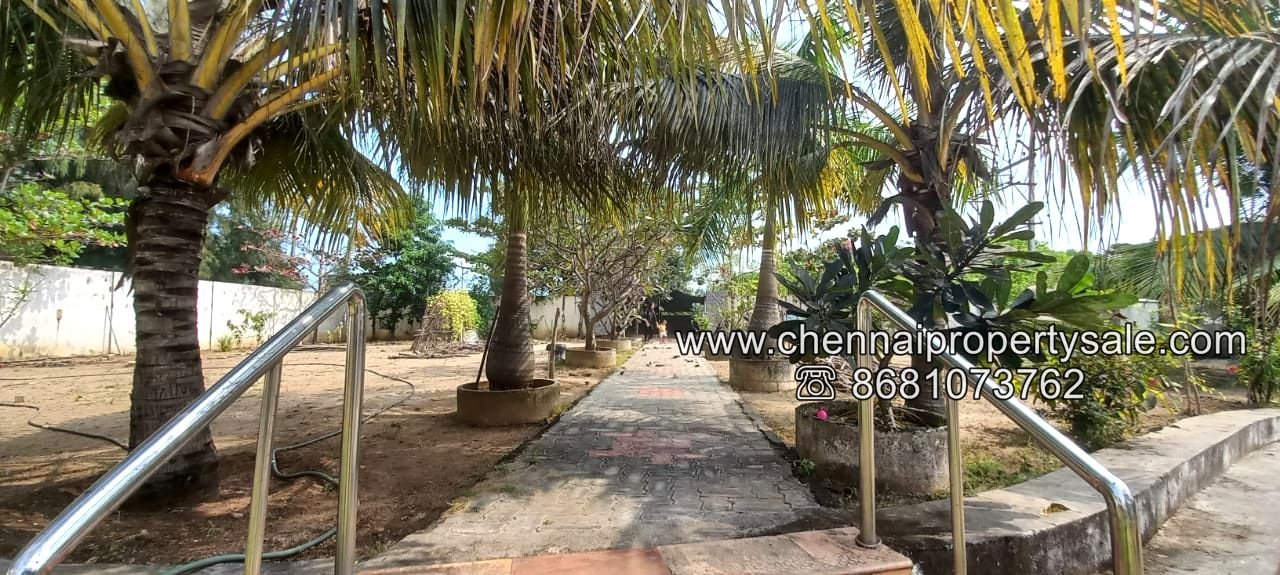 2000 sqft Excellent Gated community Villa sale in vadanemilli ECR