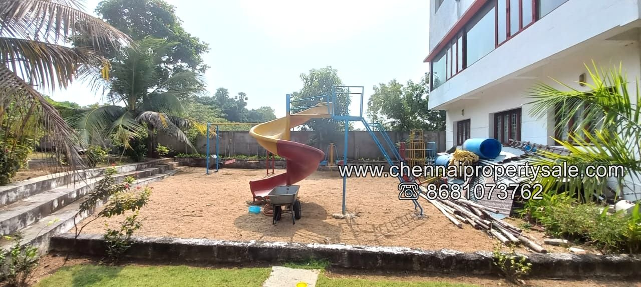 2000 sqft Excellent Gated community Villa sale in vadanemilli ECR