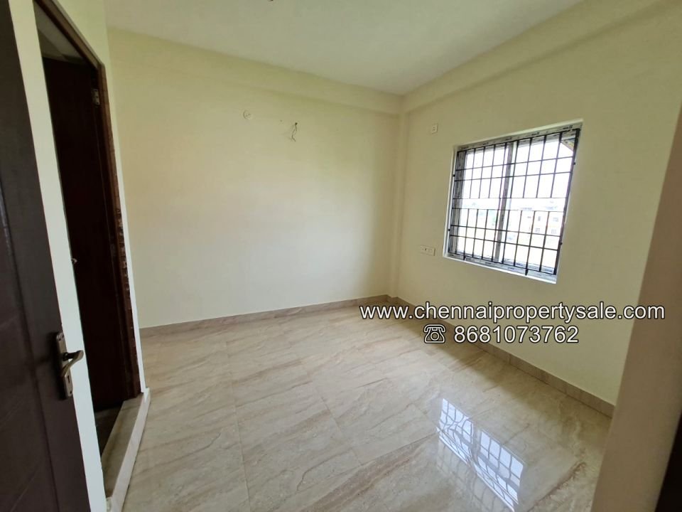 1200 sqft 2 BHK Residential Flat for sale in Gerugambakkam