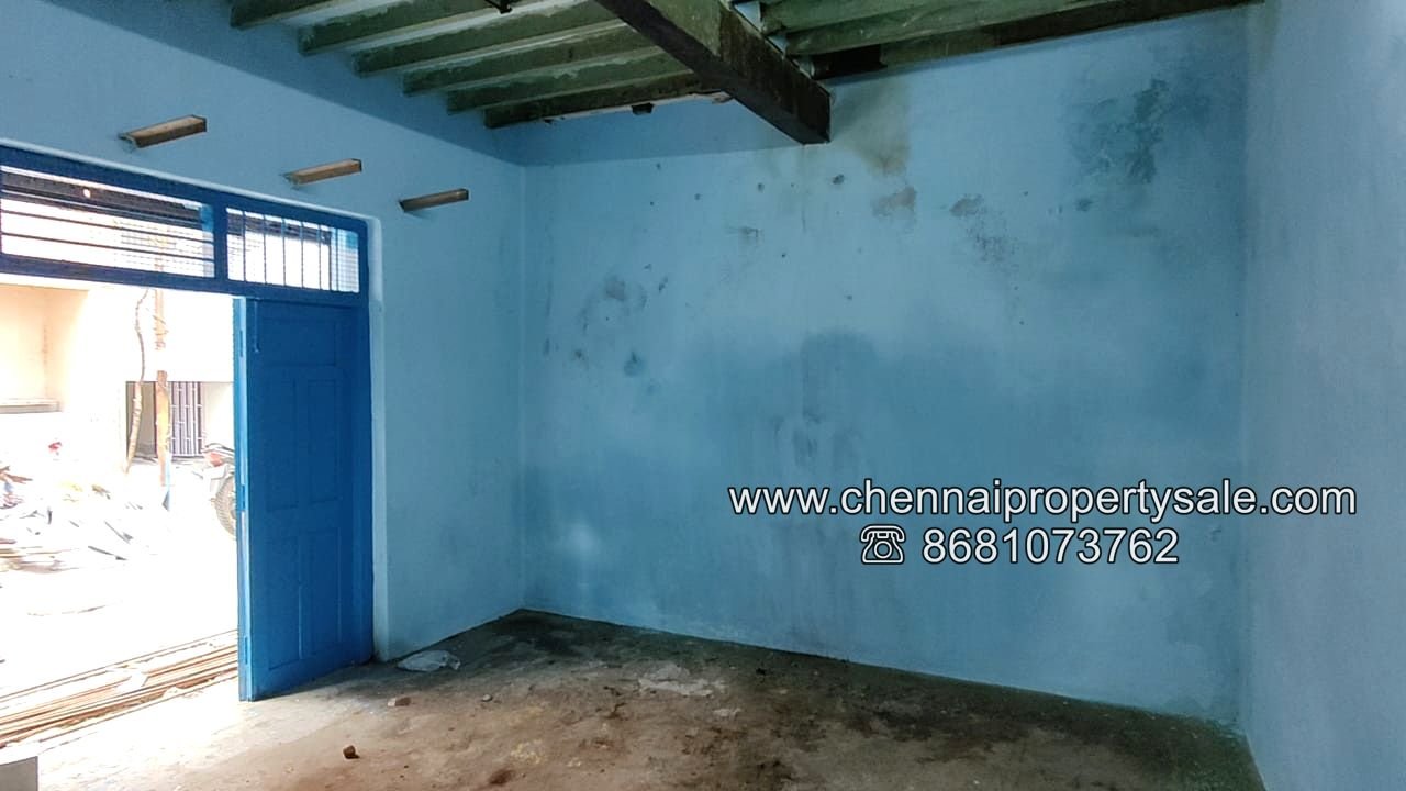 2000 sqft Individual Old Building sale in Mount Road