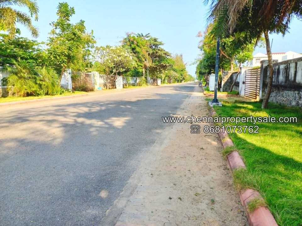 6 Ground Vacant Land Sale in Uthandi Beach Side