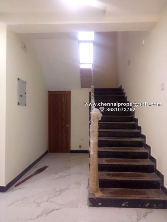 2000 Sqft 3 BHK Individual Duplex House Sale in Gerugambakkam