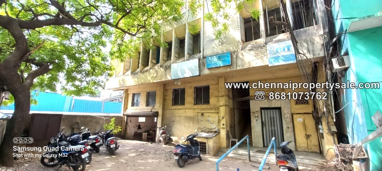 1700 Sqft Commercial Office Space in Mount Road