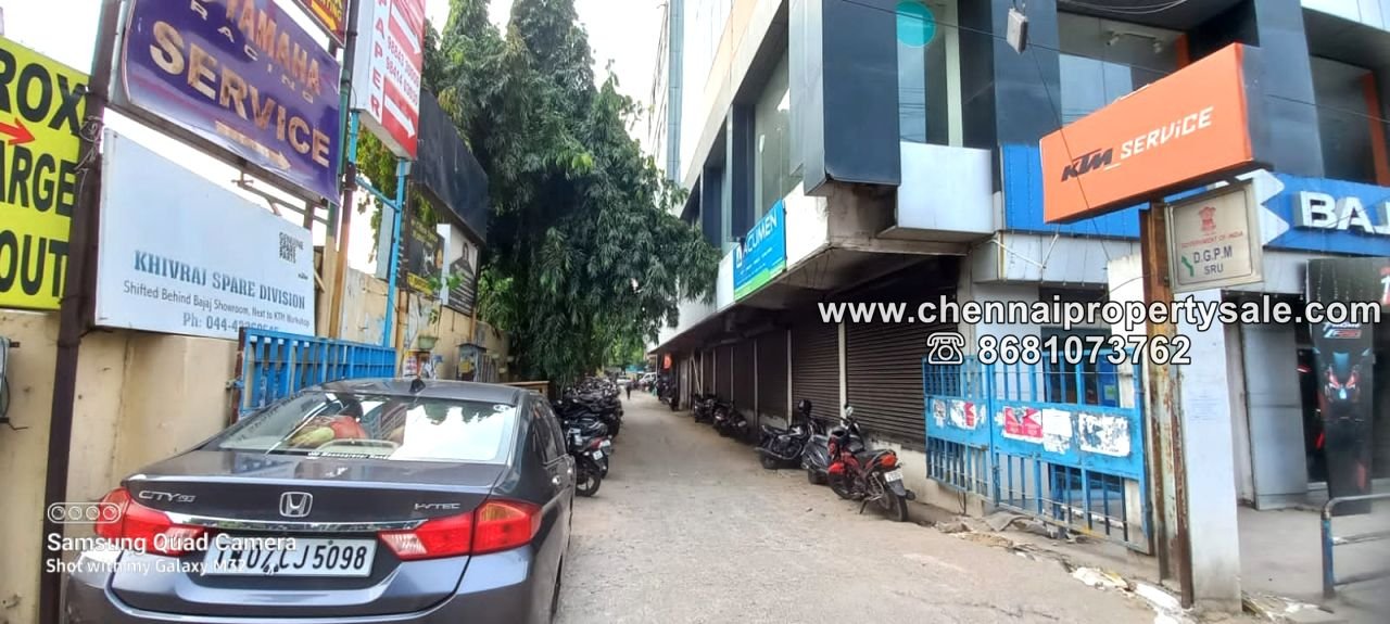 1700 Sqft Commercial Office Space in Mount Road