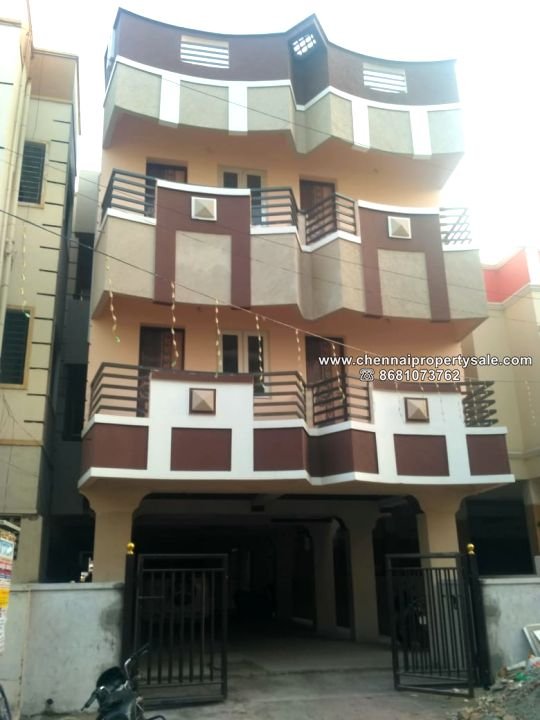 800 Sqft 2 BHK Flat Sale in Koyambedu