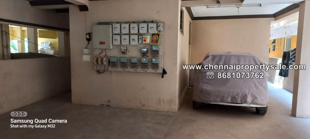 800 Sqft 2 BHK Flat Sale in Koyambedu