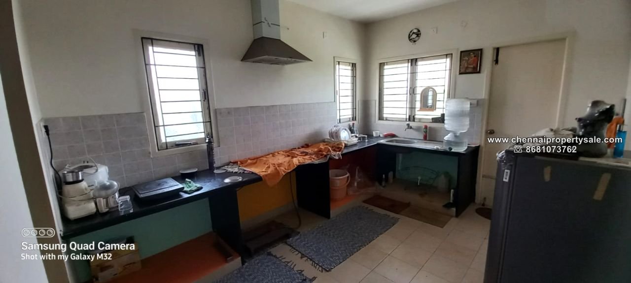 2043 Sqft 3 BHK Flat Sale in Karapakkam