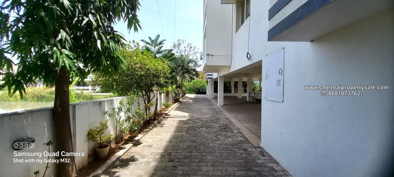 2043 Sqft 3 BHK Flat Sale in Karapakkam