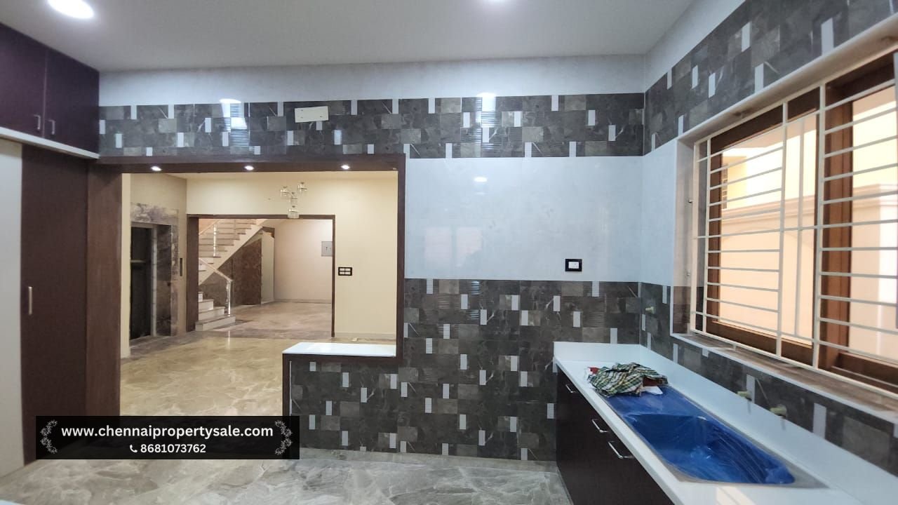 5500 Sqft Luxury Bungalow Sale in Valasaravakkam