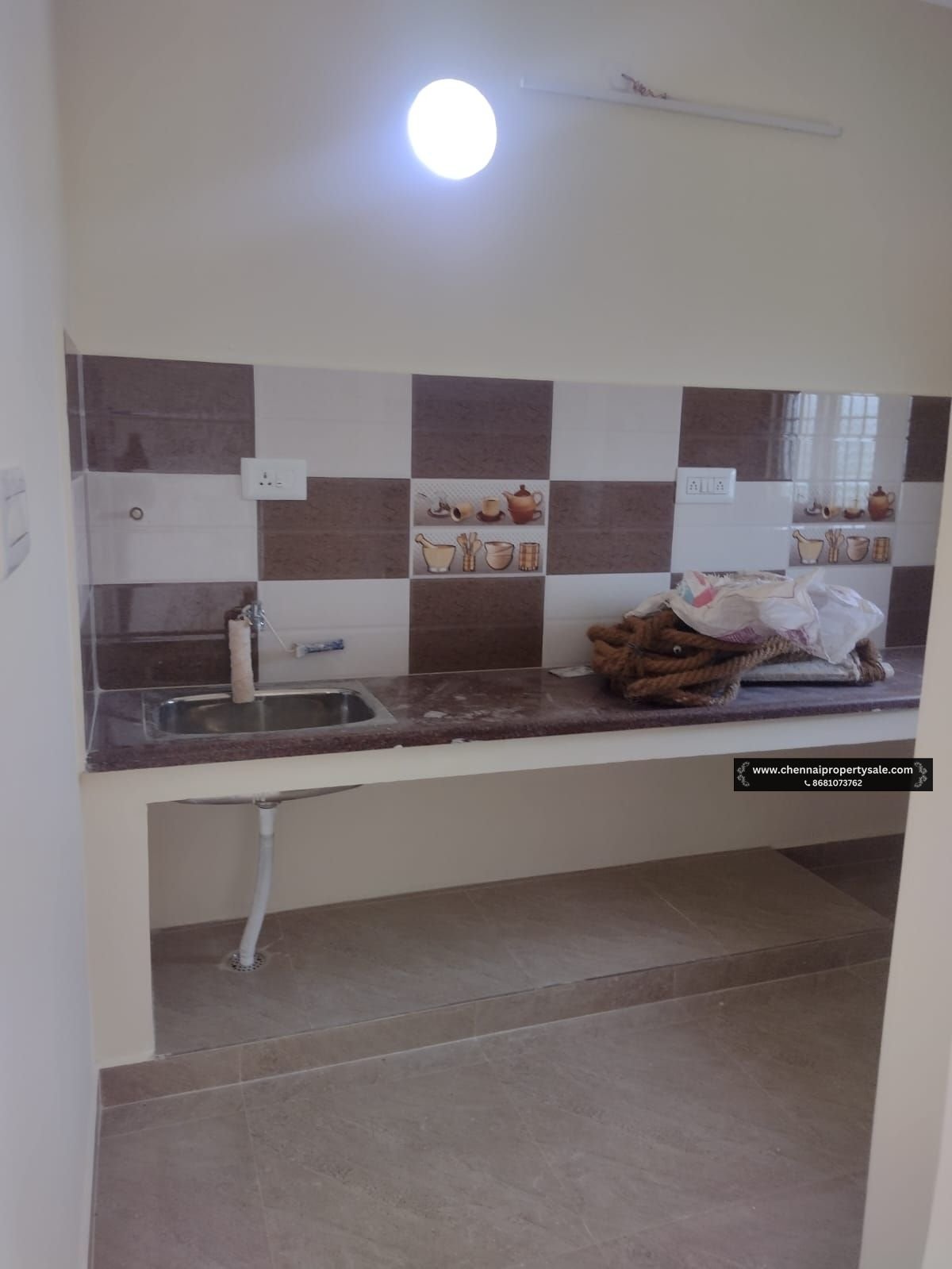 750 Sqft 2 BHK Flat Sale in Gerugambakkam