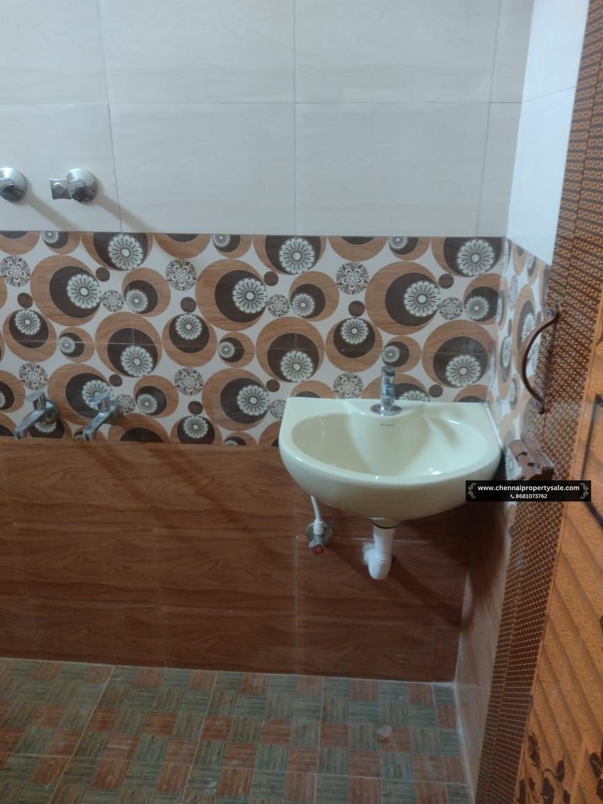 750 Sqft 2 BHK Flat Sale in Gerugambakkam