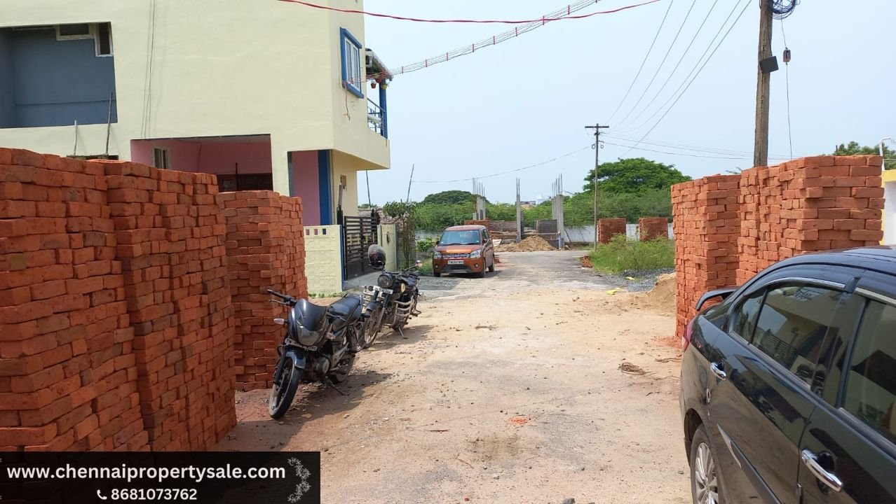 2070 Sqft Vacant Land Sale in Gerugambakkam