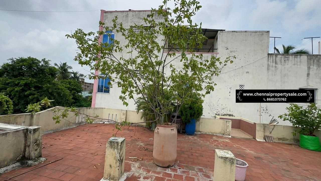 2800 Sqft Commercial Rental Income Property Sale in Medavakkam