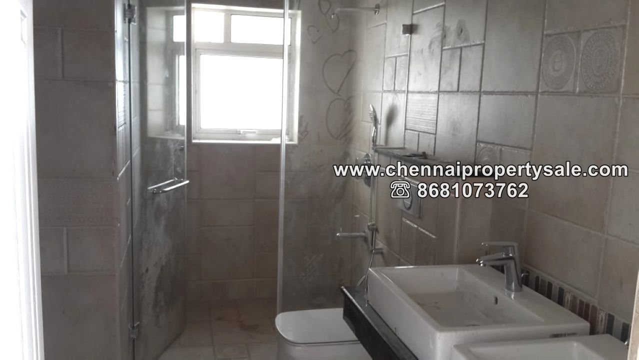 4600 Sqft 5 BHK Individual House Sale in Karapakkam