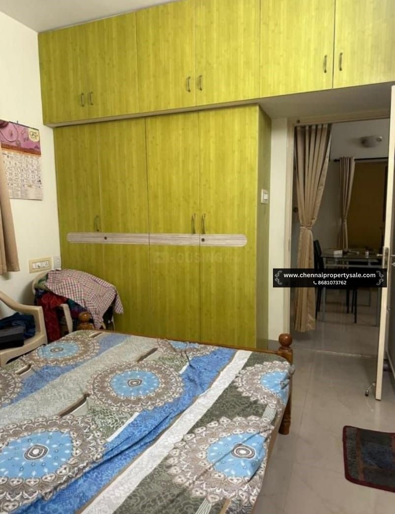 889 Sqft 2 BHK Flat Sale in Koyambedu