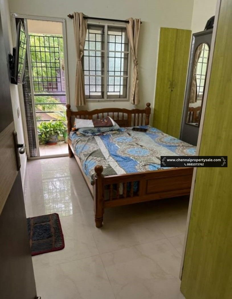 889 Sqft 2 BHK Flat Sale in Koyambedu