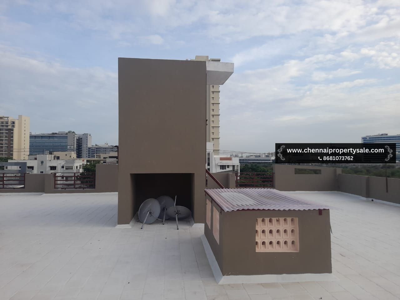 Income Building Sale in Karapakkam OMR