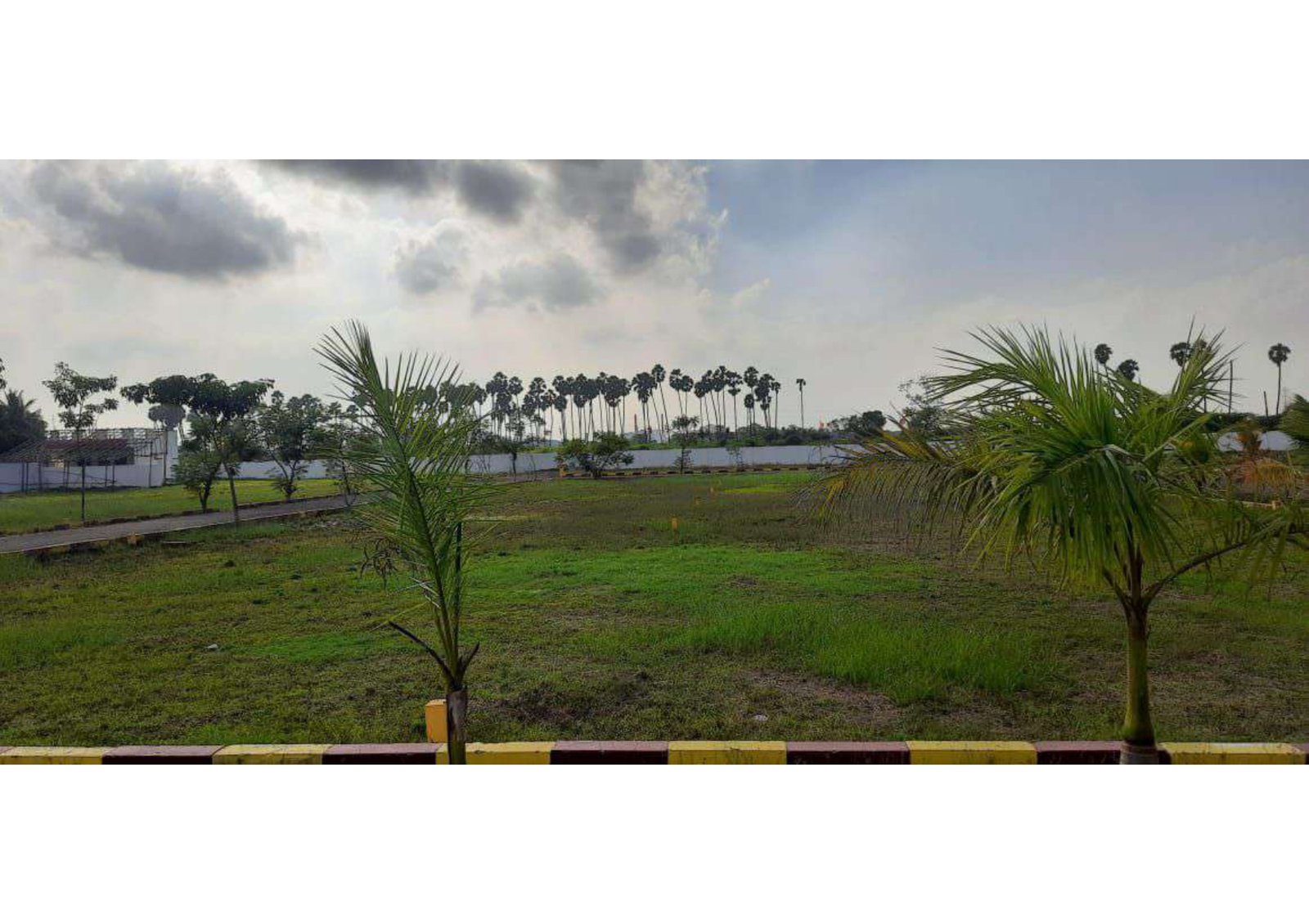 Premium Residential plots sale in Redhills Karanodai