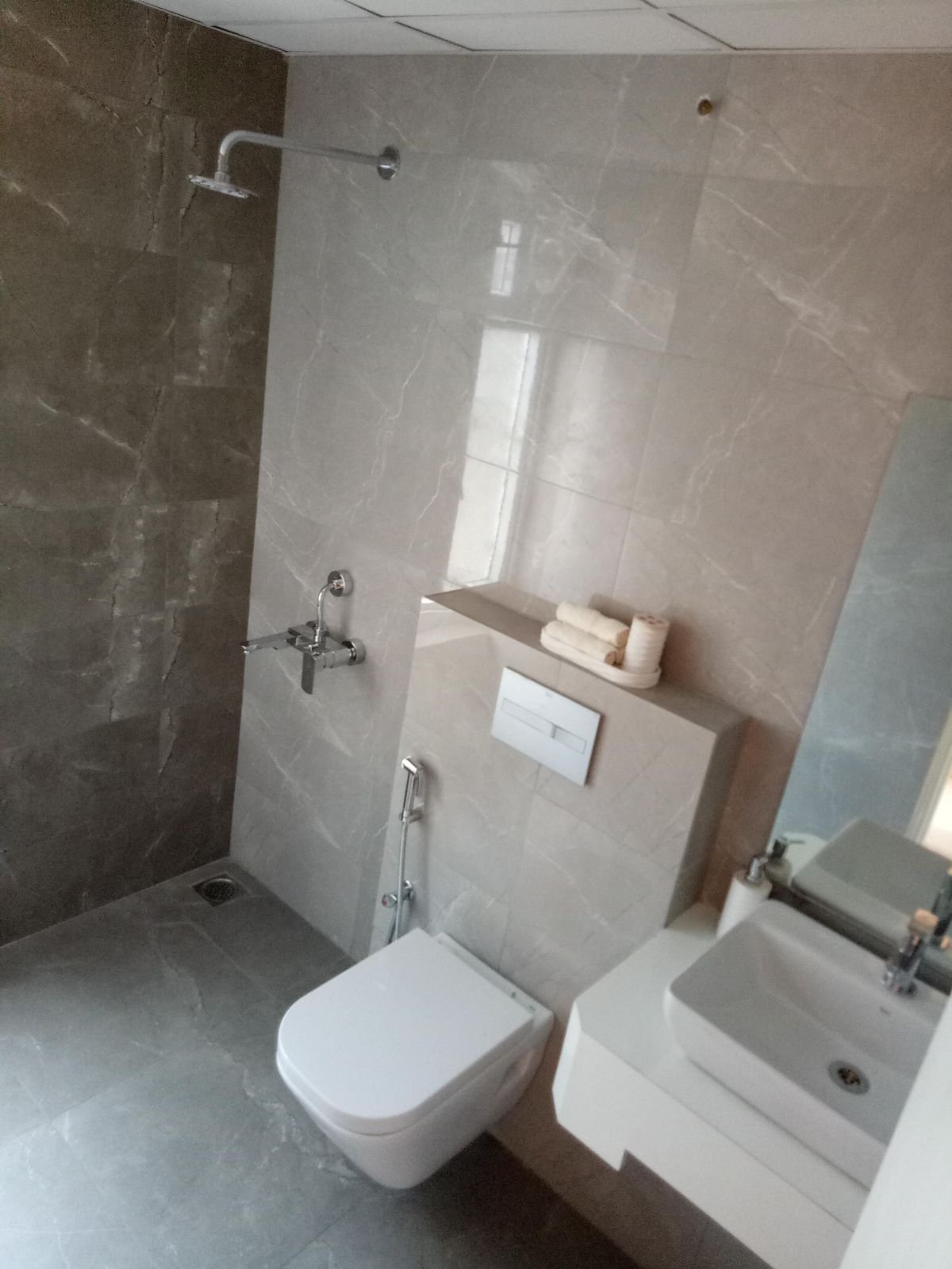 Mesmerising flats sale at Mahindra World city