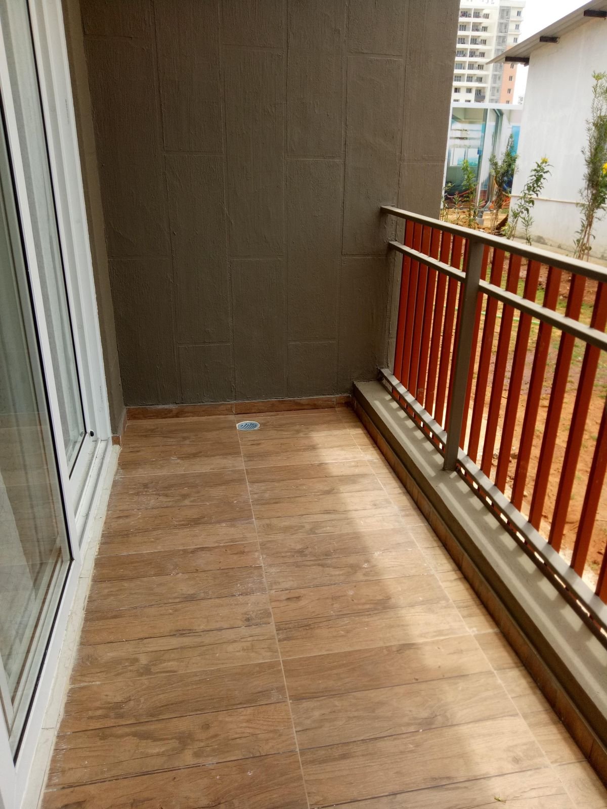 Mesmerising flats sale at Mahindra World city