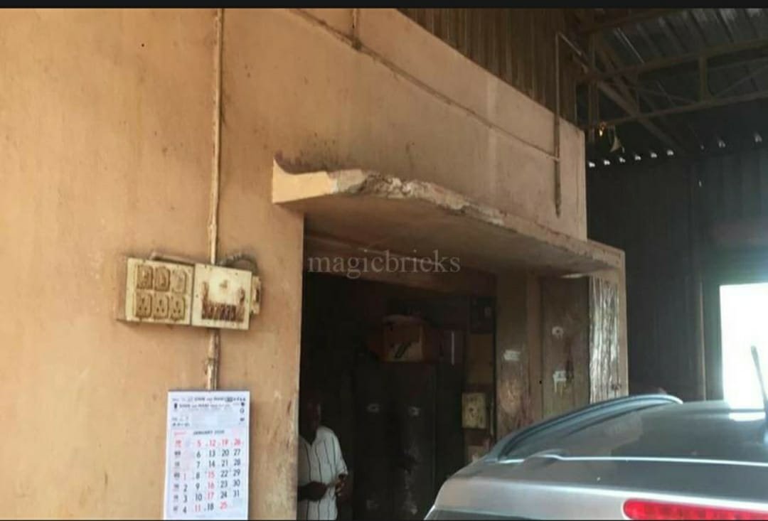 Commercial Godown property for sale in Chennai Redhills 