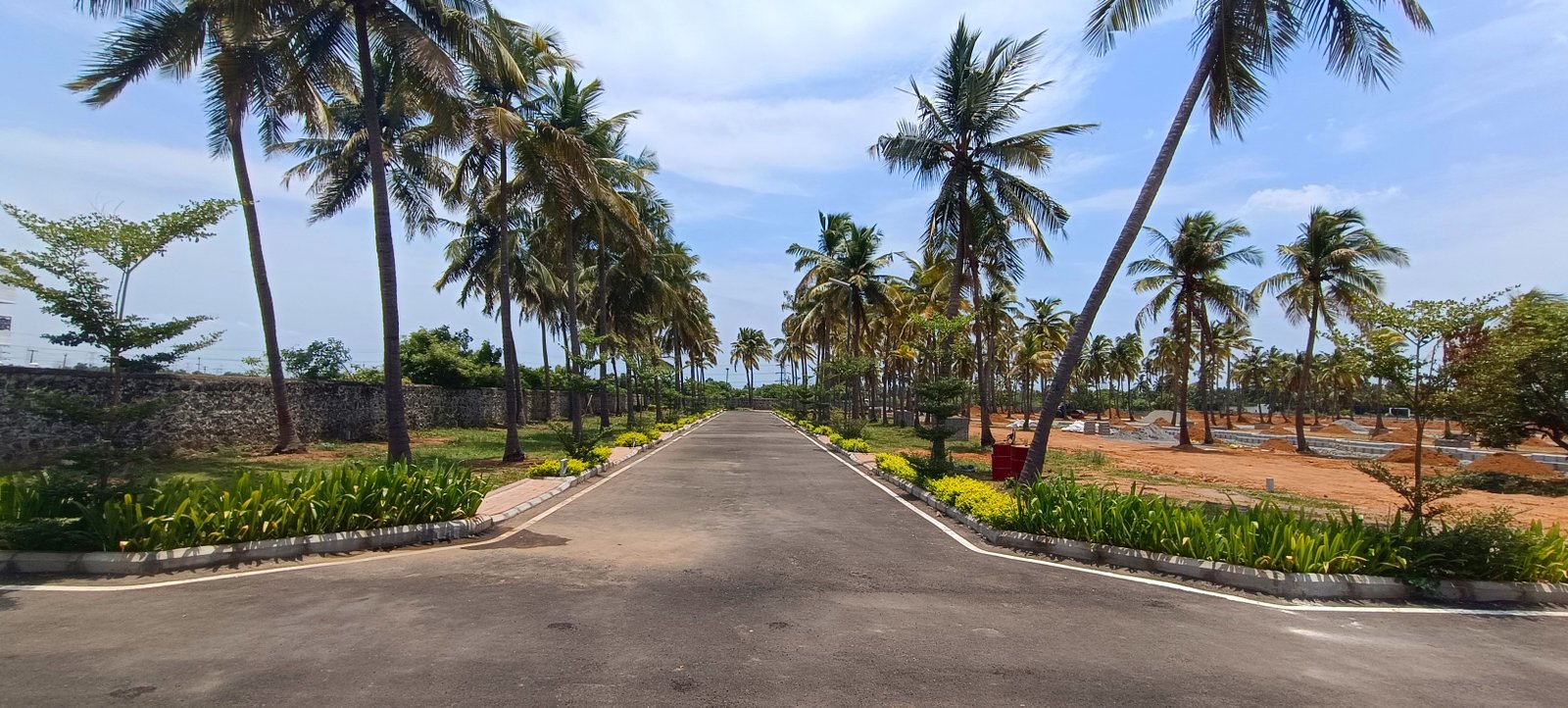 Gated Community premium plots sale in Thaiyur, OMR