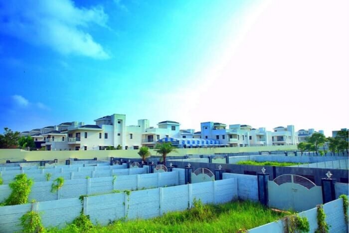 Gated community plots sale in Panaiyur ECR