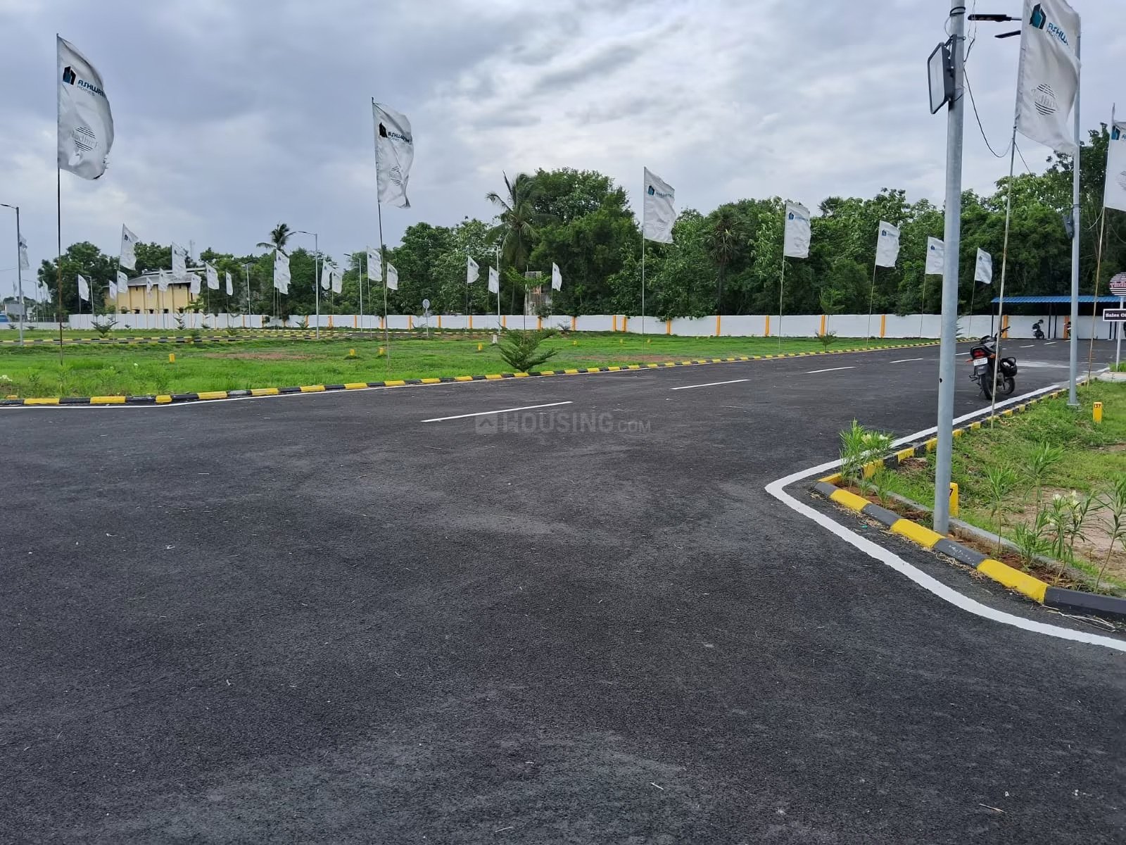 Land for sale in Kundrathur- Crystal Crown by Urban Tree