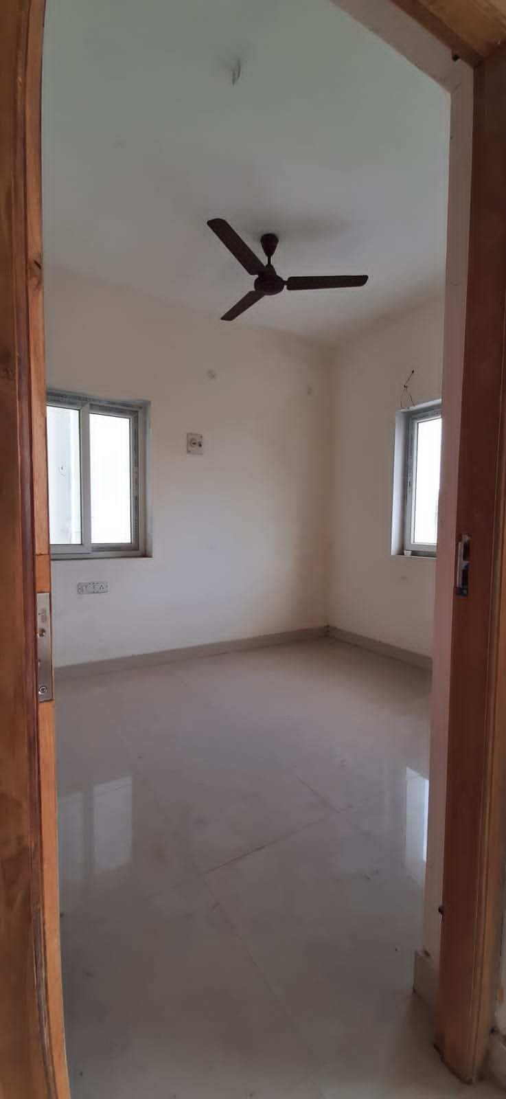 Flats for sale in Madhuravoyal