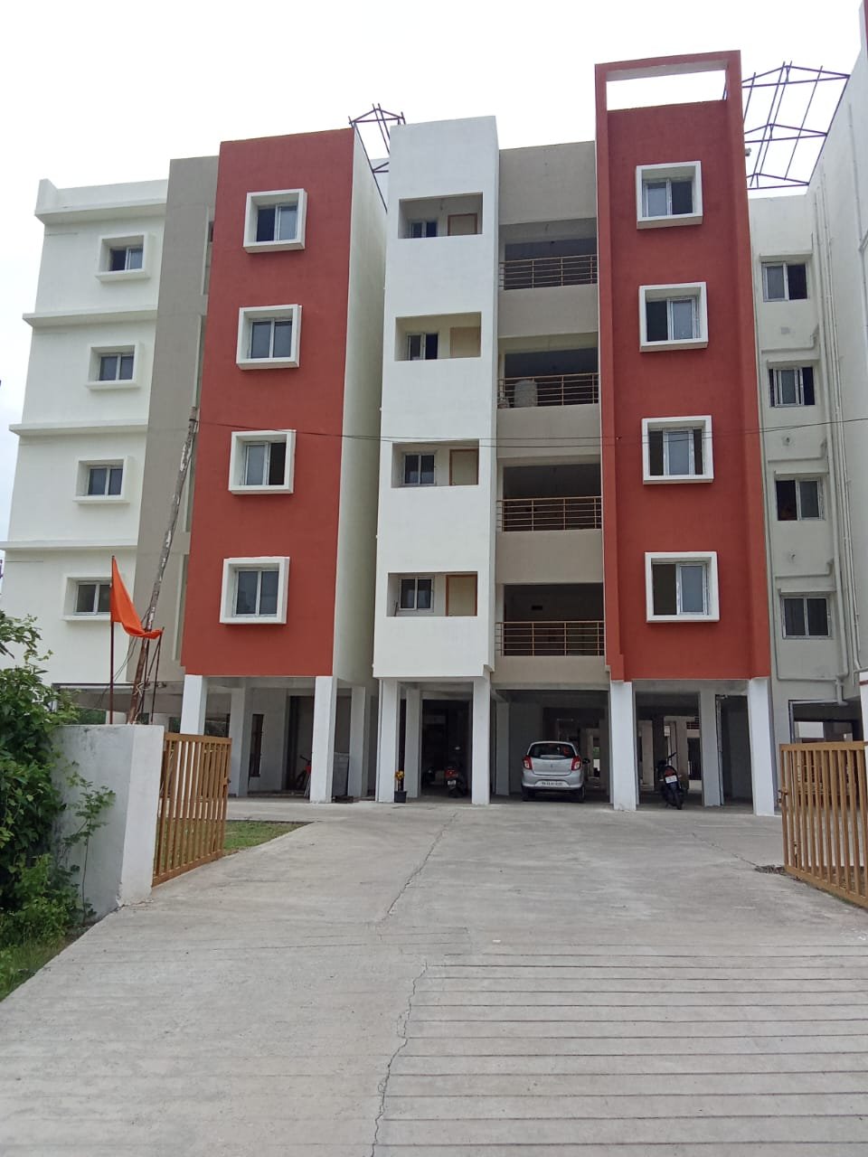 Flats for sale in Madhuravoyal