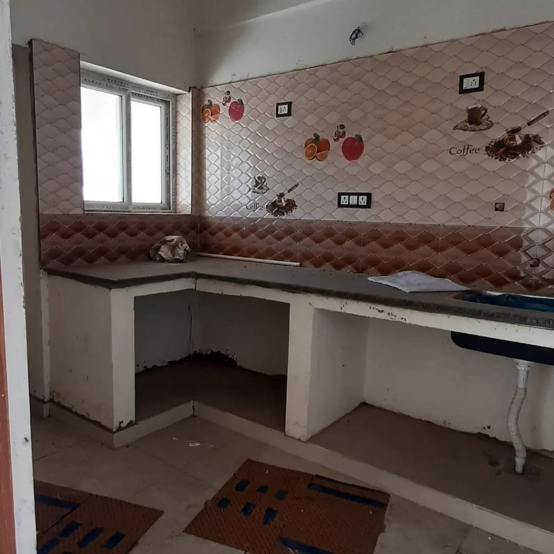 Flats for sale in Madhuravoyal