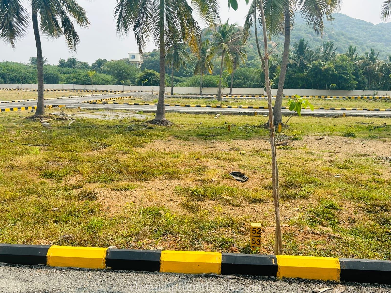 Gated Community Villa Plots Sale in MAHINDRA WORLD CITY