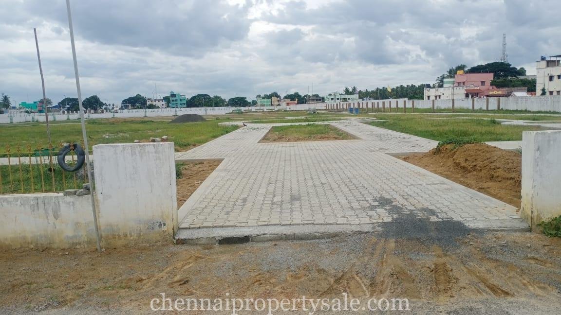 Gated Community Plot Sale in Cholavaram