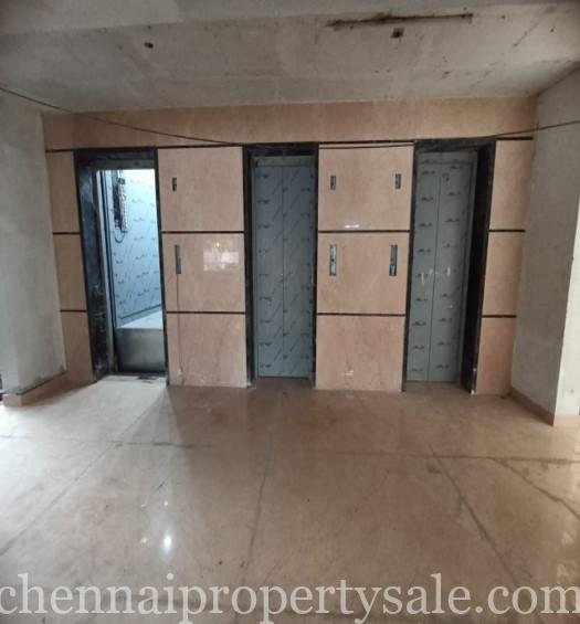 Luxuray Apartment Flats sale in Valasaravakkam