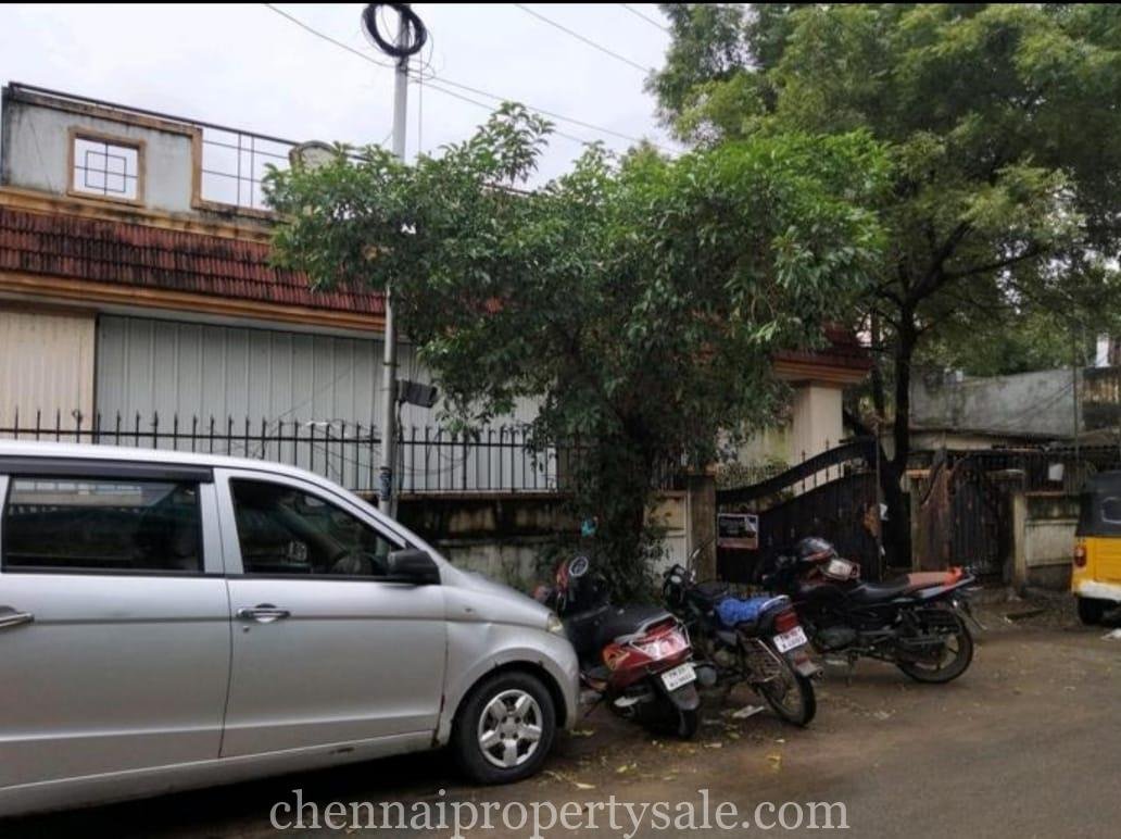 Residential old house at Alwarthiru Nagar