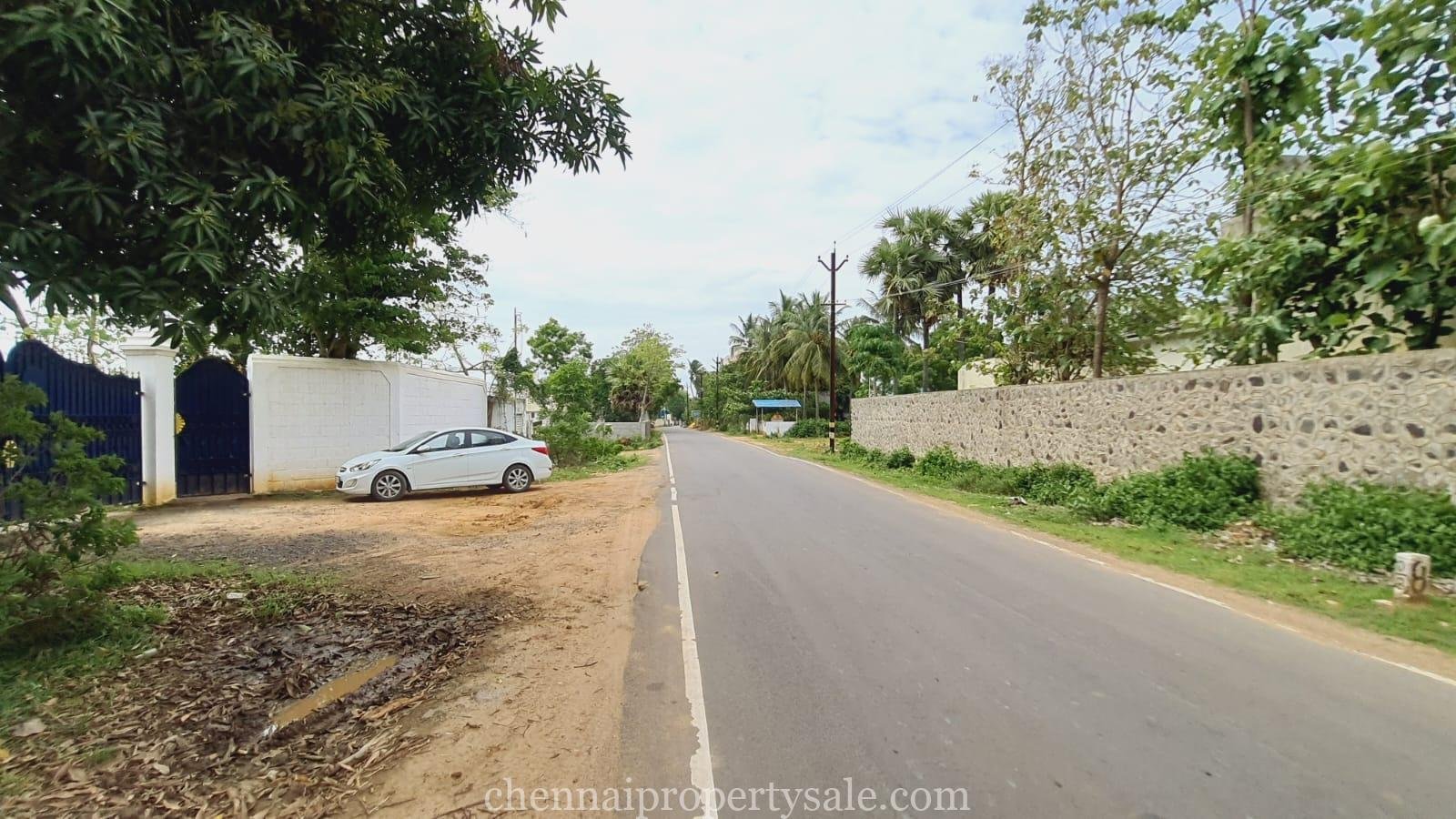 1.52 Acres industrial acres Sale in Ulundai Village On Road