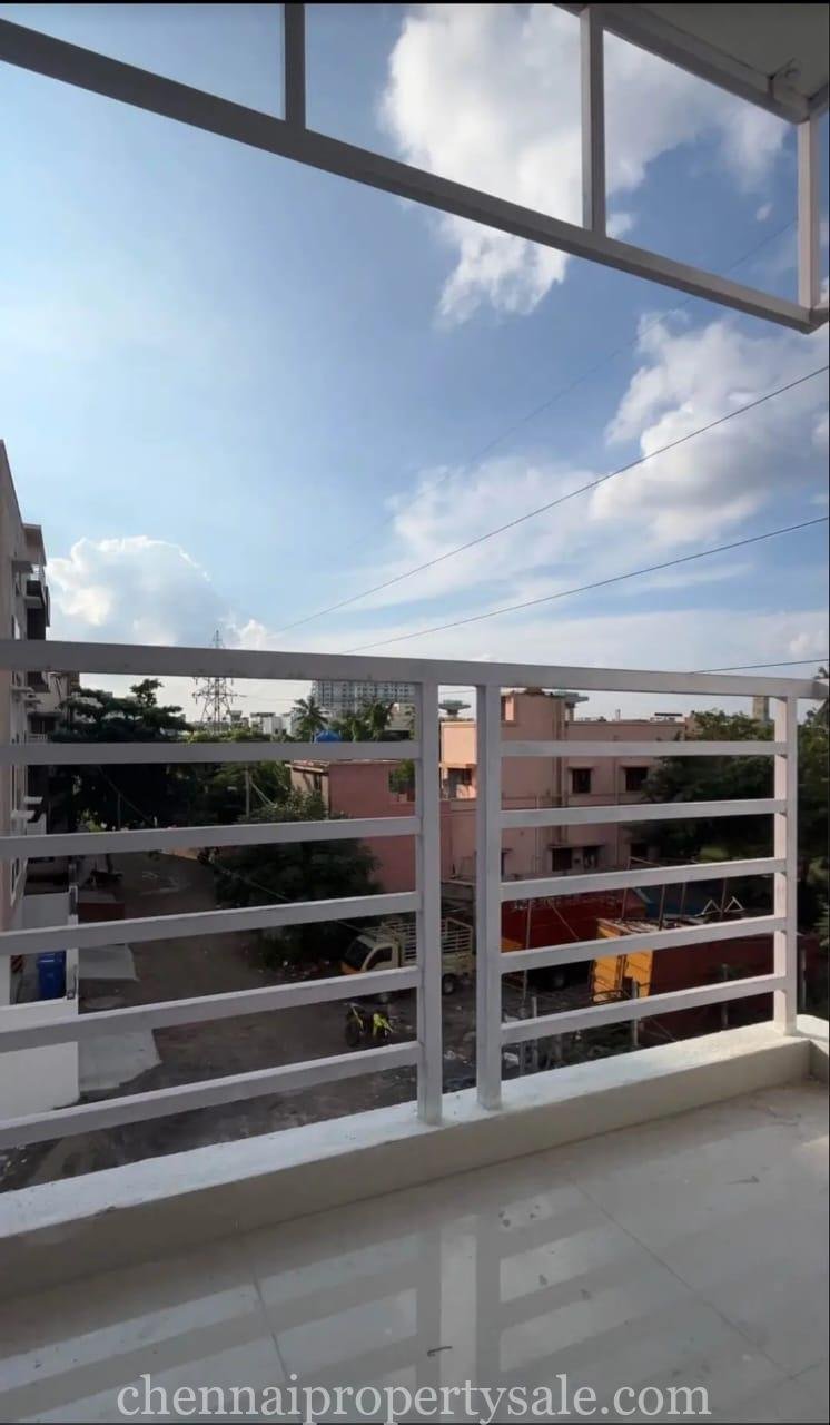 Luxuray Apartments sale in Valasaravakkam