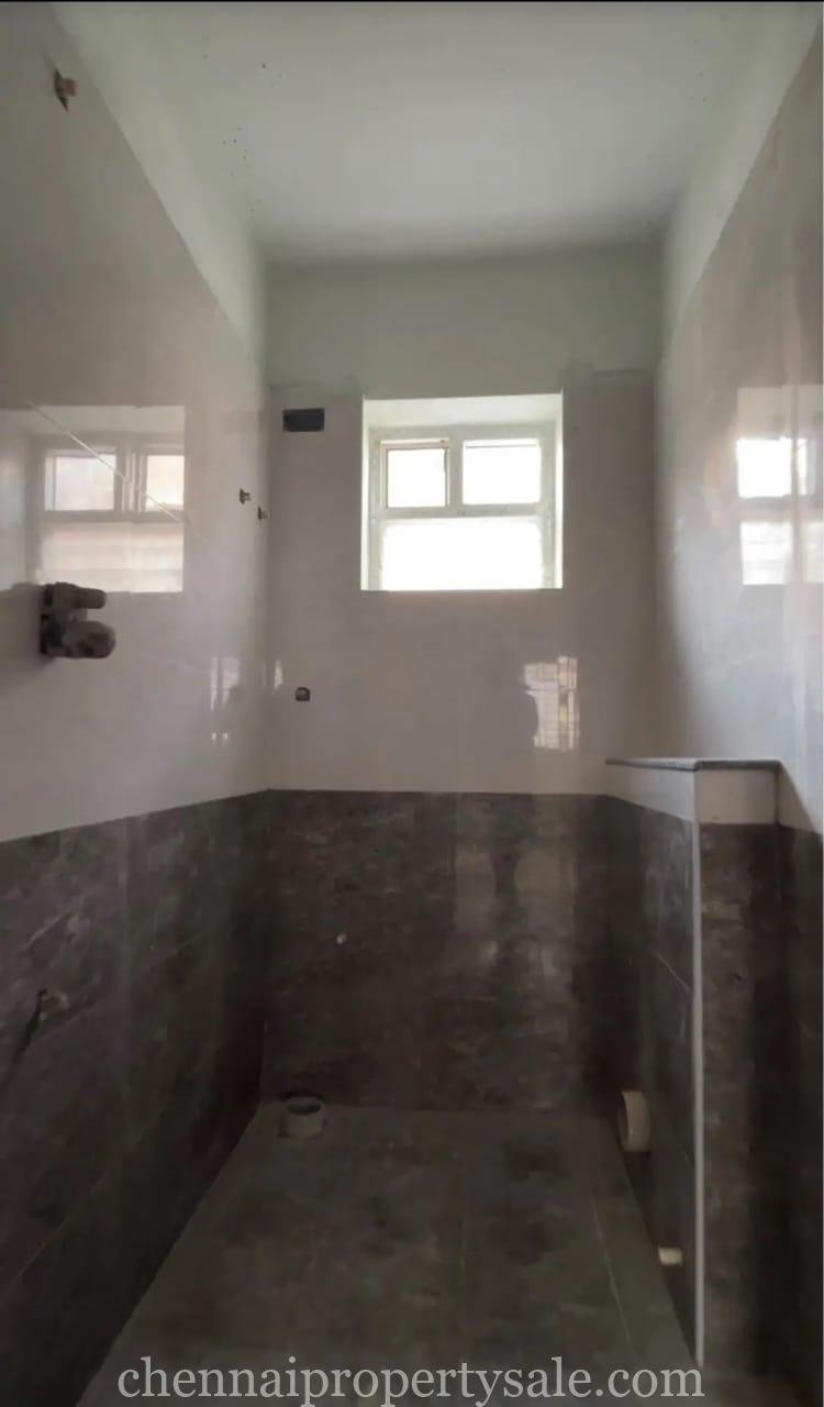 Luxuray Apartments sale in Valasaravakkam