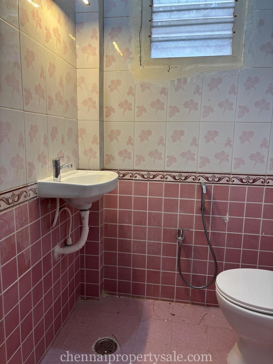 2 Bhk Semi Independent House Sale in Kolapakkam