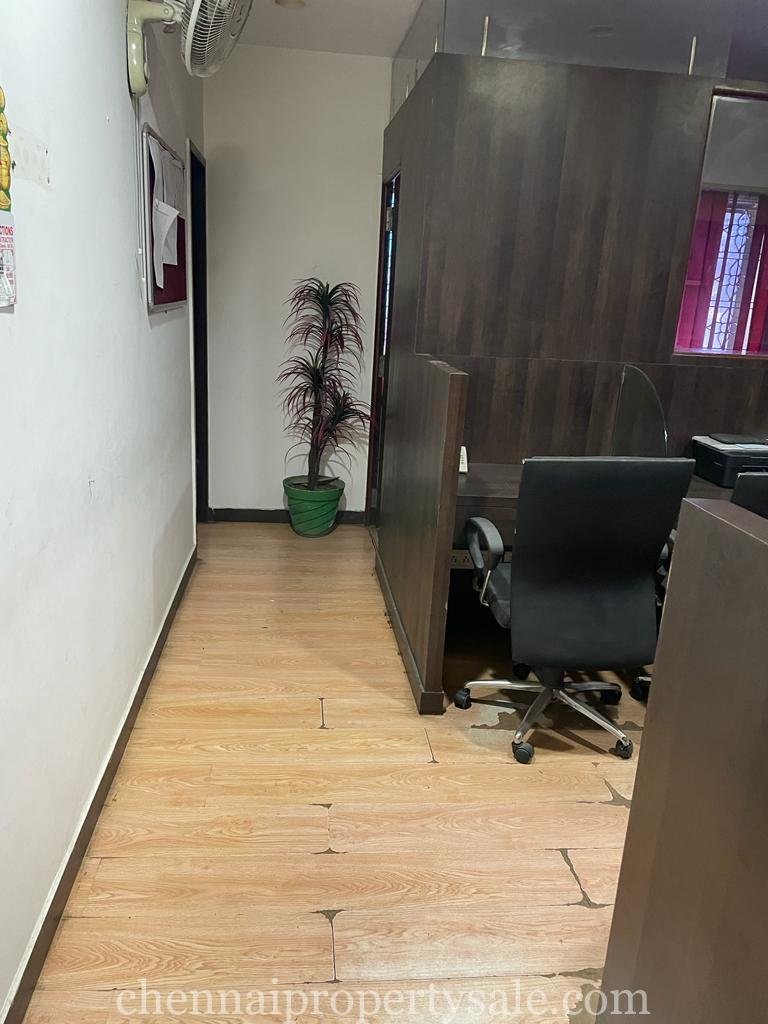  2800 Sq Feet Commercial building Sale in Ashok Nagar