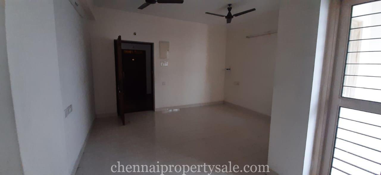 Spacious 3 BHK flat in Navalur OMR