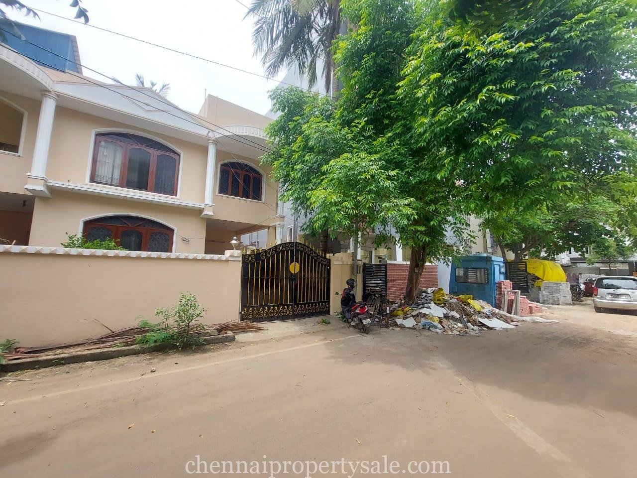 5 BHK 3000 Sqft Old Individual House Sale in Ashok Nagar